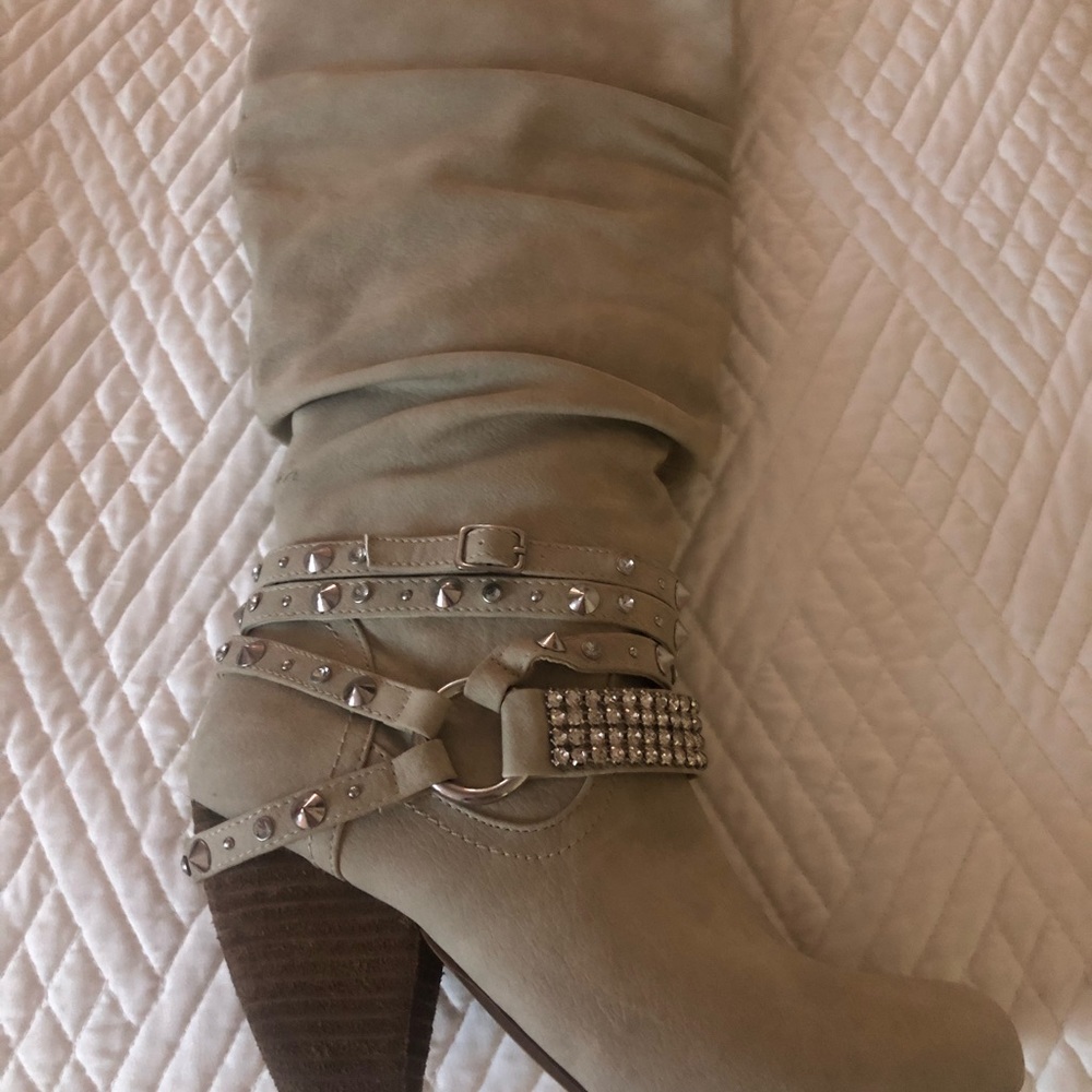 Suade boots